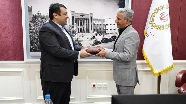 دکتر خادمی بانک ملی