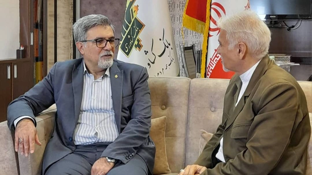 دکتر پویا فرد